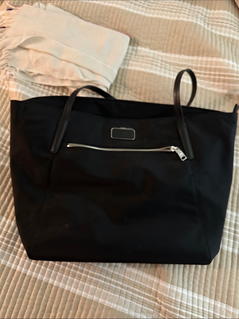 Classic Black Tote Bag with Front Zip Pocket